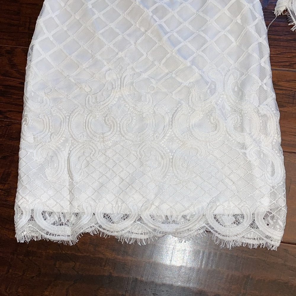 WHITE LACE DRESS - Picture 5 of 6